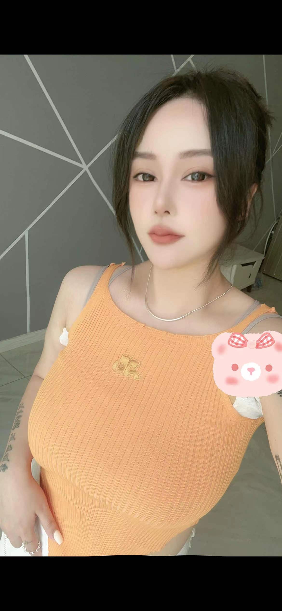 东丽巨乳E罩杯口爆爽记
