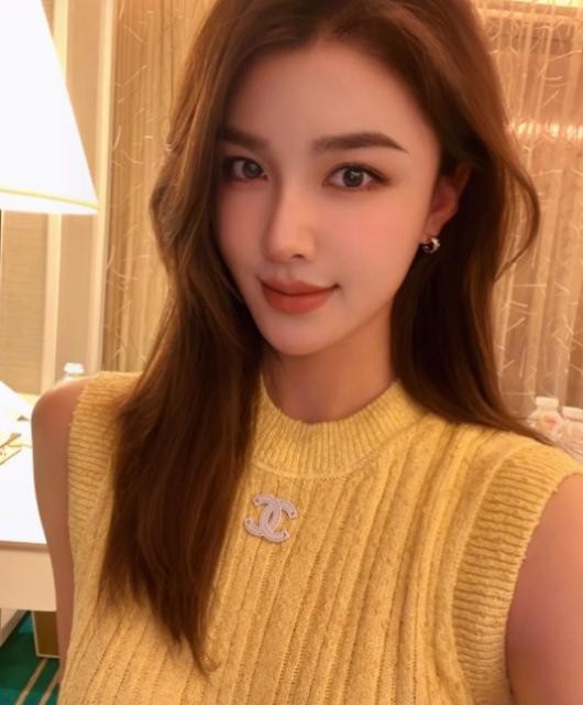 非常有气质的妹子，操一次回味无穷