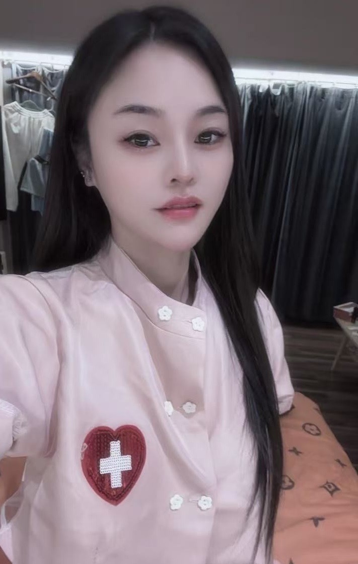 南开小梦，小巧依人的南方小美女，值得一试