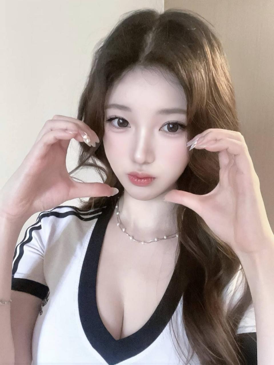 鄞州区大奶妹妹  浅鲍鱼