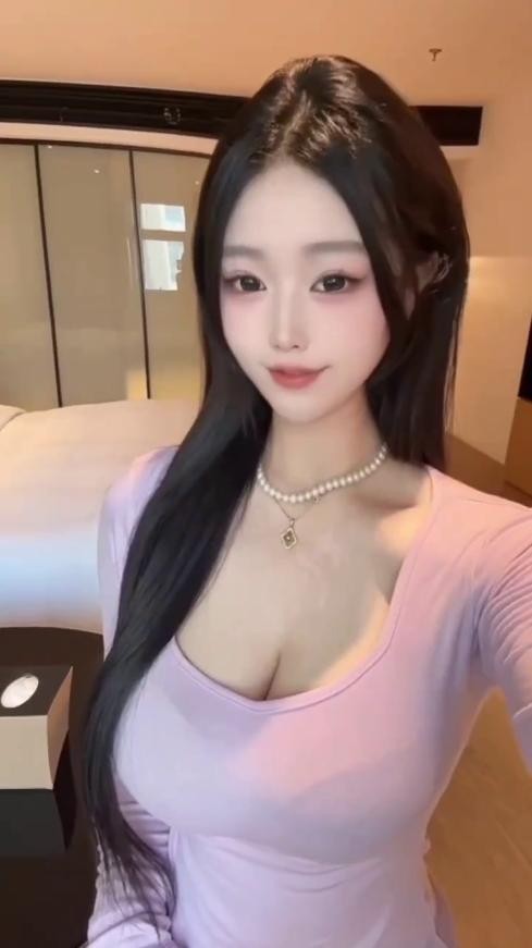 城关妹子粉嫩多汁，真的是床上尤物