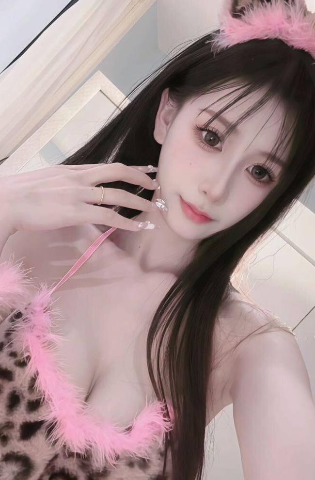 太原漂亮老师身材比例完美
