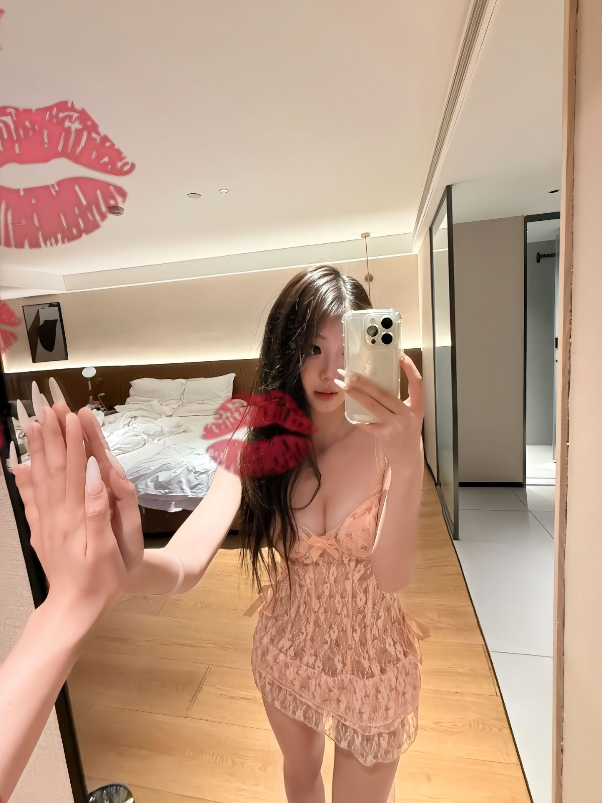 广州耐怼甜妹子尽情快乐