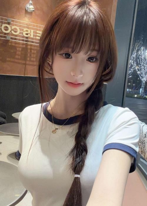 福州非常水嫩没有被深挖过的女孩