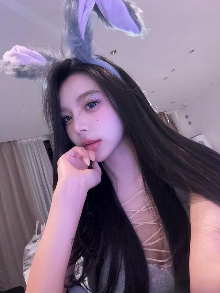 颜值妞妞水多B紧好泄火