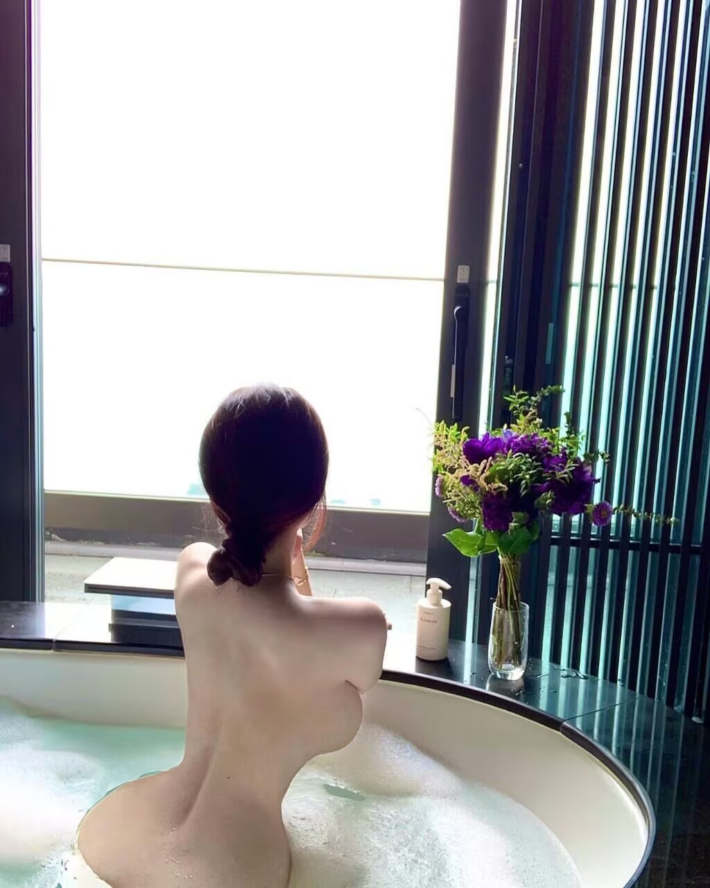 爱爱呻吟很诱人很有女友感