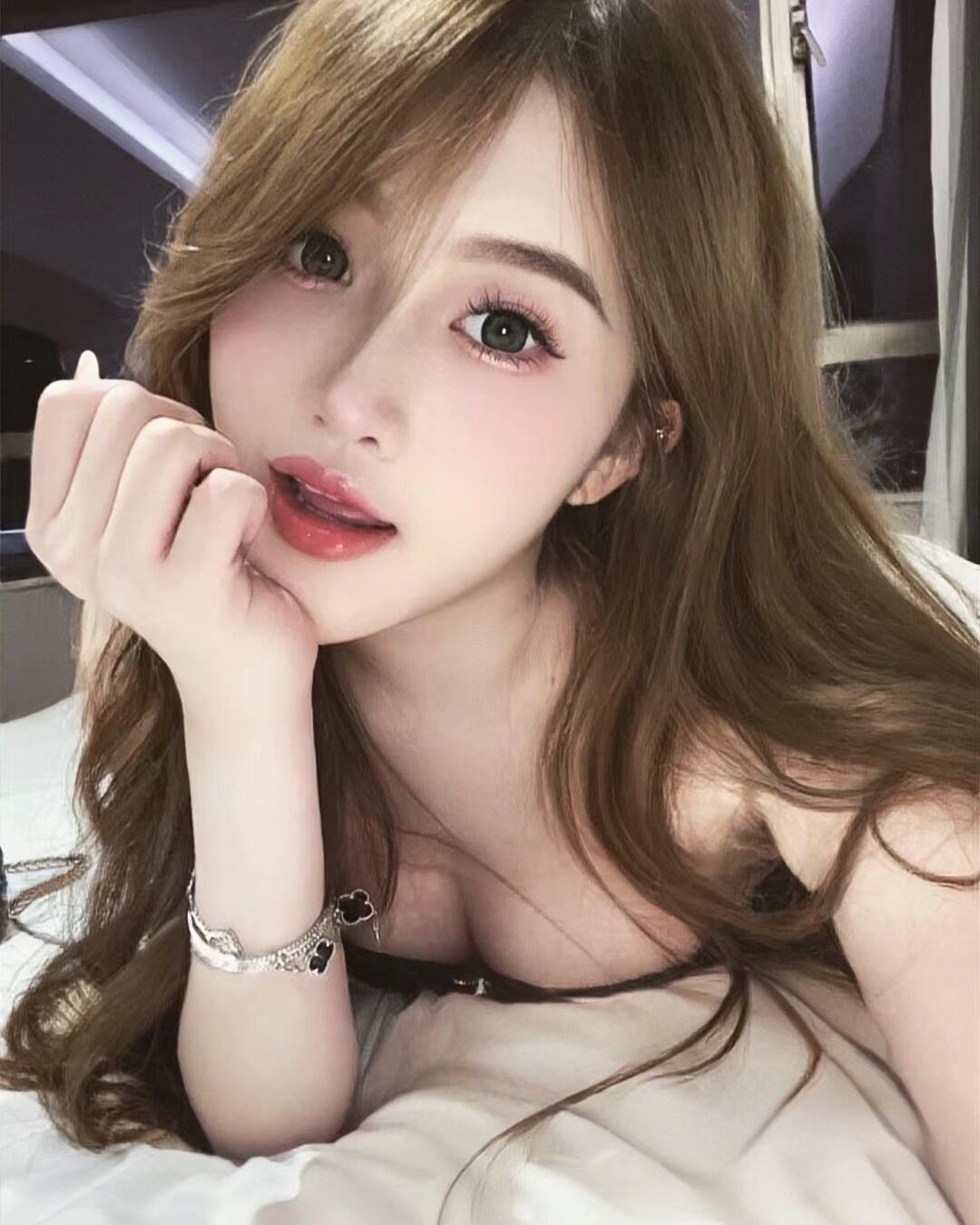 上海青浦白嫩大胸粉嫩小穴泻火超爽