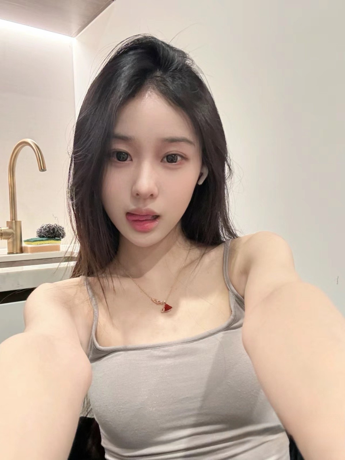 哈尔滨零零后很嫩爽到位了